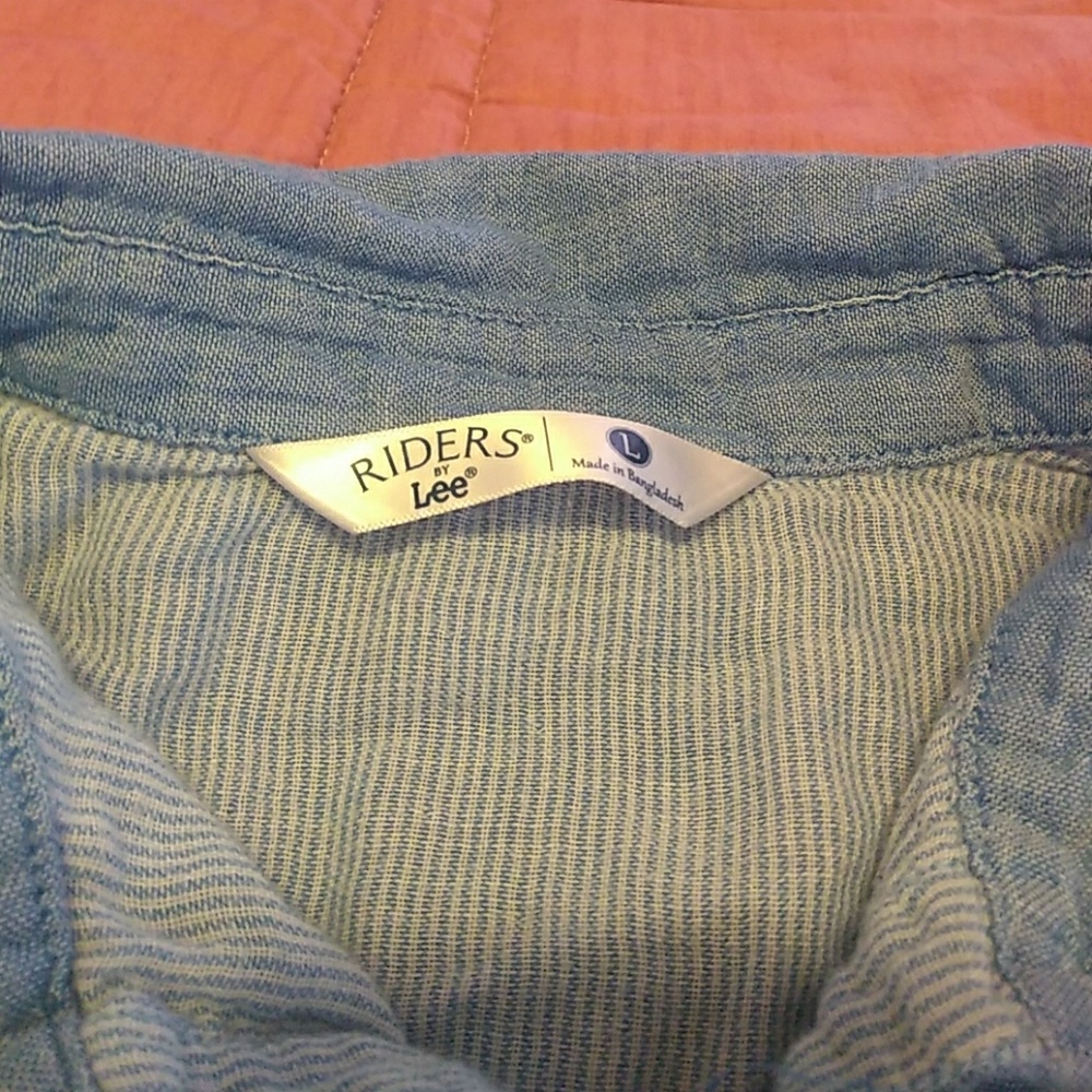 Blue button down - Picture 4 of 4